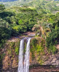Fototapeta na wymiar cascade de Chamarel, site emblématique de l'île Maurice 