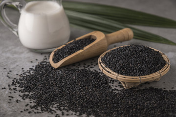 Soybean milk with black sesame