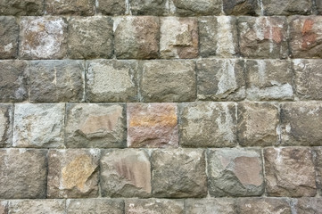 石作りの堅牢な壁