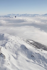 Ballonfahrt in den Alpen 