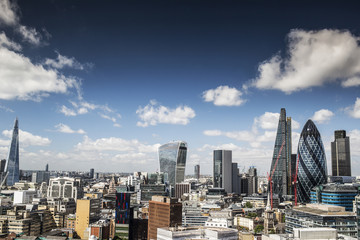 Naklejka premium panoramę londynu latem