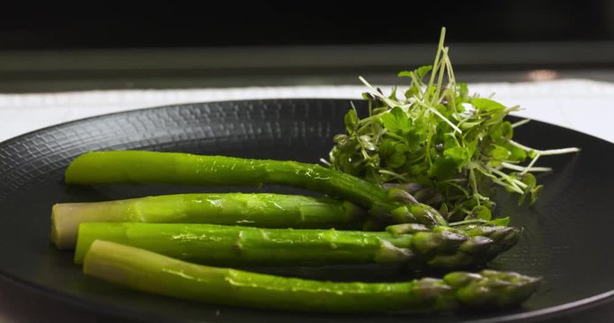 pr&eacute;paration d'un plat gastronomique