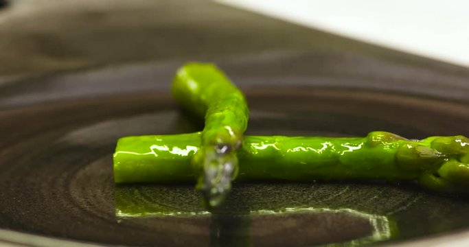 pr&eacute;paration d'un plat gastronomique