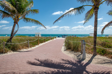 Oceanfront of Miami Beach, access to the sea