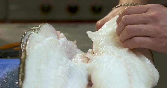 d&eacute;coupe dde poisson cabillaud 