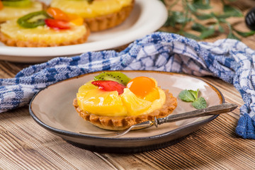 Mixed fruit tart.