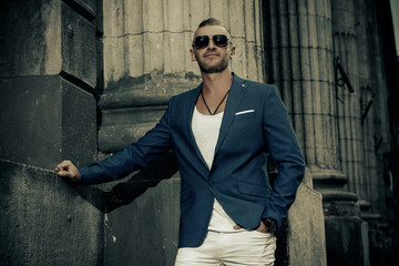 Obraz premium man in old town