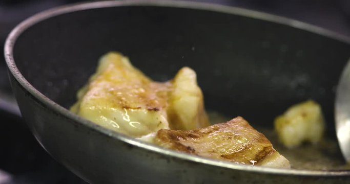cuisson de pav&eacute; de poisson