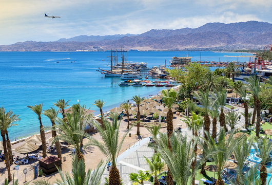 Eilat is a perfect vacation city suitable for unforgettable blend of fun, sun, diving, partying and relaxing by pools in luxurious hotels 