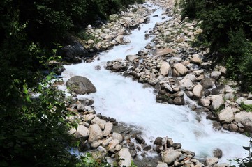 Gebirgsbach Berge Steine