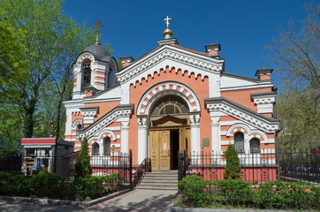 Fototapeta na wymiar The temple-chapel of the Archangel Michael at the Kutuzov hut in Fili, Moscow, Russia