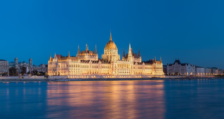 Fototapeta na wymiar The Hungarian Parliament at night, Budapest, Hungary