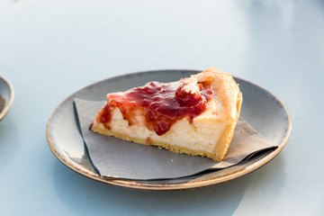 Creamy cake with berries
