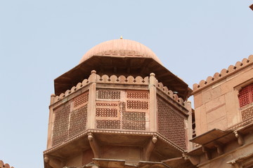 Fototapeta na wymiar lal garh and Junagadh fort 
