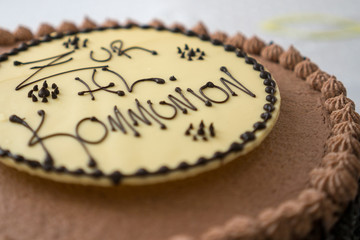 Kuchen mit Schriftzug zur Heiligen Kommunion