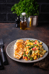 Grilled chicken fillet with vegetables