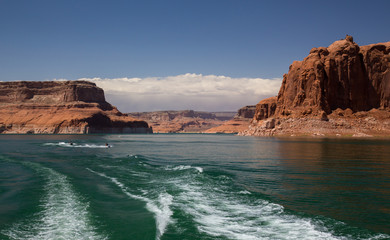 Fototapeta na wymiar Lake Powell on the Utah and Arizona Border. 