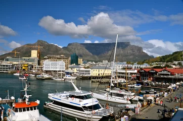Fotobehang Zuid-Afrika Victoria en Alfred Waterfront schilderachtig uitzicht in Kaapstad, Zuid-Afrika