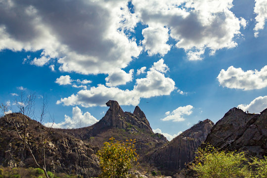 Pedra da galinha choca