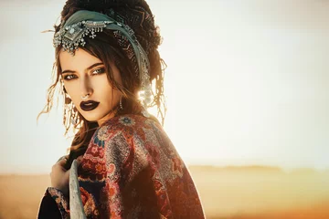 Foto op Plexiglas Gypsy kleding in boho-stijl