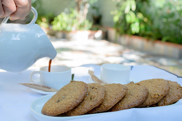 Bocadillo: Galletas de Avena y pasas con el café de la tarde, hechas en casa