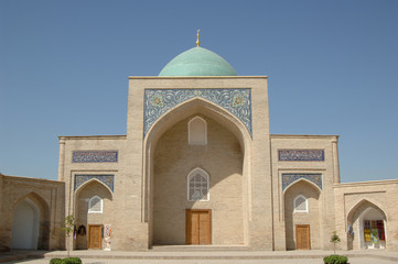 Fototapeta na wymiar External review of restored architecture of ancient buildings in Tashkent, Uzbekistan