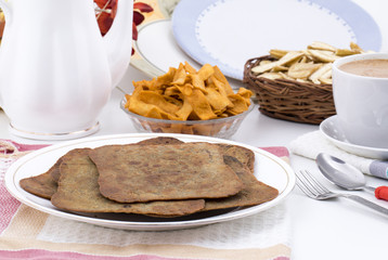 Indian Khakhra is a Traditional Gujarati Snack Also Know As Khakra, Crispy Roti or Fenugreek khakra, Khakhara’s are thin crackers made from wheat flour and oil. It is served usually during breakfast