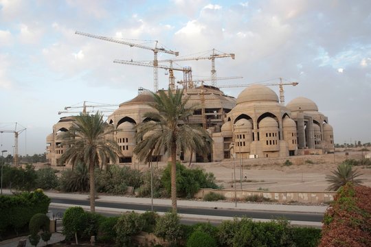 Al Mansoor 1