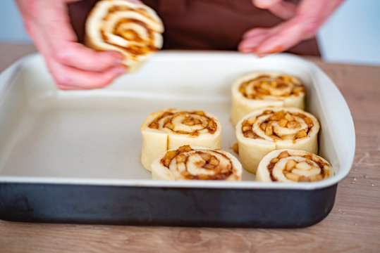 buns with cinnamon and cream