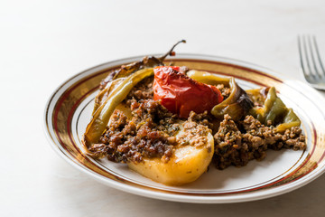 Turkish Food Baked Potato Casserole with Minced Meat Tomatoes and Green Pepper / Kiymali Patates