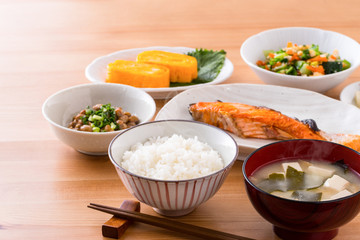 食事のイメージ