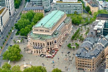 Fototapeta premium Oper und Opernplatz Frankfurt am Main