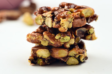 peanut pistachio croquant dessert / fistikli krokan