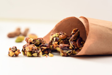 peanut pistachio croquant dessert / fistikli krokan