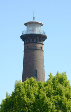 Helios Leuchtturm im Stadtgebiet
