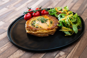 Quiche Lorraine with smoked Salmon