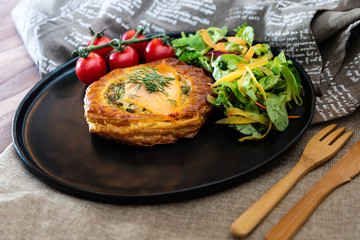 Quiche Lorraine with smoked Salmon