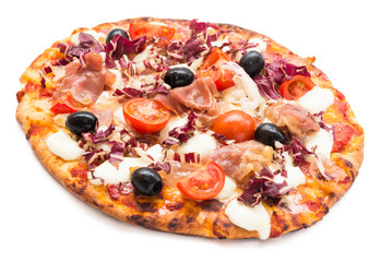 Pizza with ham, tomatoes, radicchio, black olives and mozzarella 