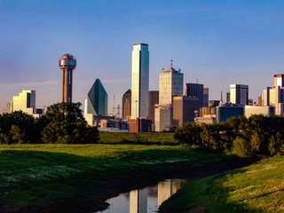 Fototapeta na wymiar Downtown Dallas Skyline, gradient sky