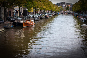 Naklejka premium canal in the center of Amsterdam