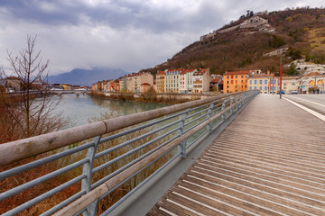Grenoble. The city embankment.