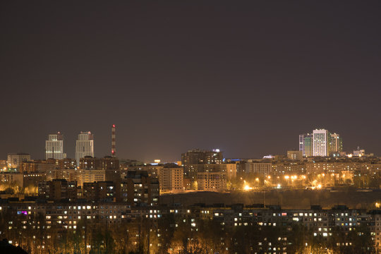 image of the city at night
