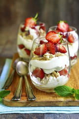 Delisious traditional english dessert eton mess.