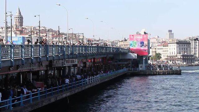 istanbul pepole walking in galata bridge crowded hyperlapse speed