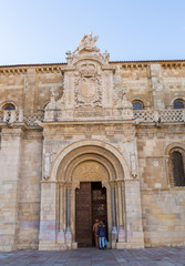 Fototapeta na wymiar Cathedral of Leon, Spain 
