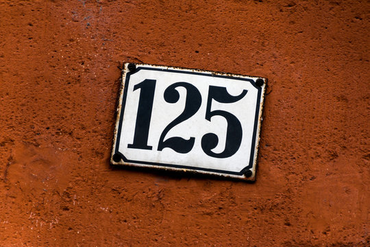 Hausnummer 125