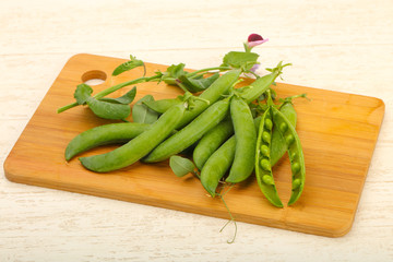 Ripe green peas