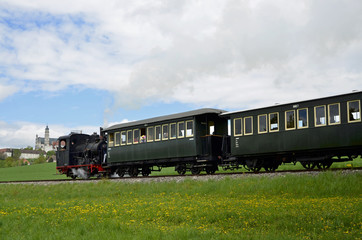 Fototapeta na wymiar Museumsbahn beim Kloster Neresheim