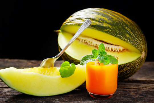 Futoro melon and melon smoothie with mint
