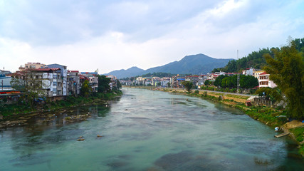 Fototapeta premium city on the river 